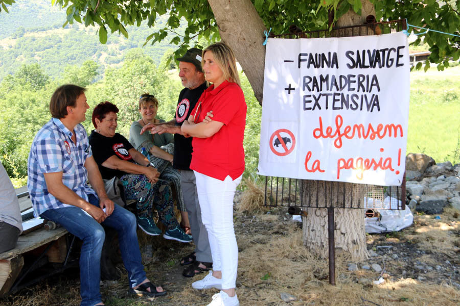 Una pancarta on s'hi pot llegir