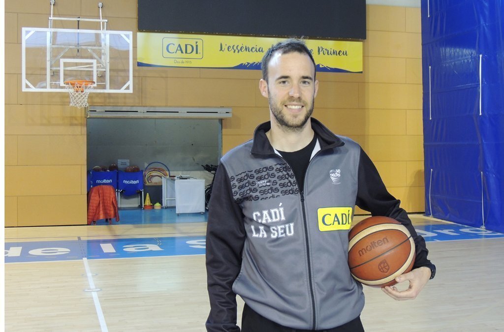 Bernat Canut renova