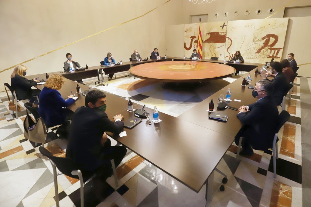 Pla obert de la reunió del consell executiu extraordinari del 23 d'octubre del 2020. Horitzontal.