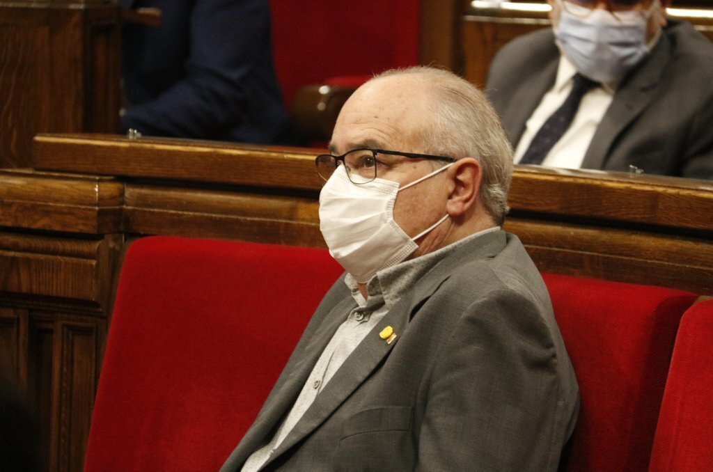 Primer pla del conseller d'Educació, Josep Bargalló, al ple del Parlament del 7 d'octubre de 2020 (Horitzontal)