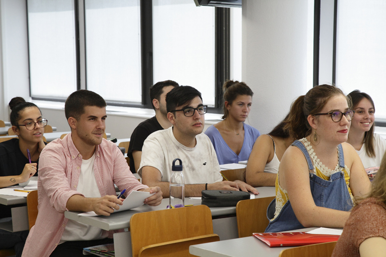 campus uab - escola de turisme i direccio hotelera (classe)