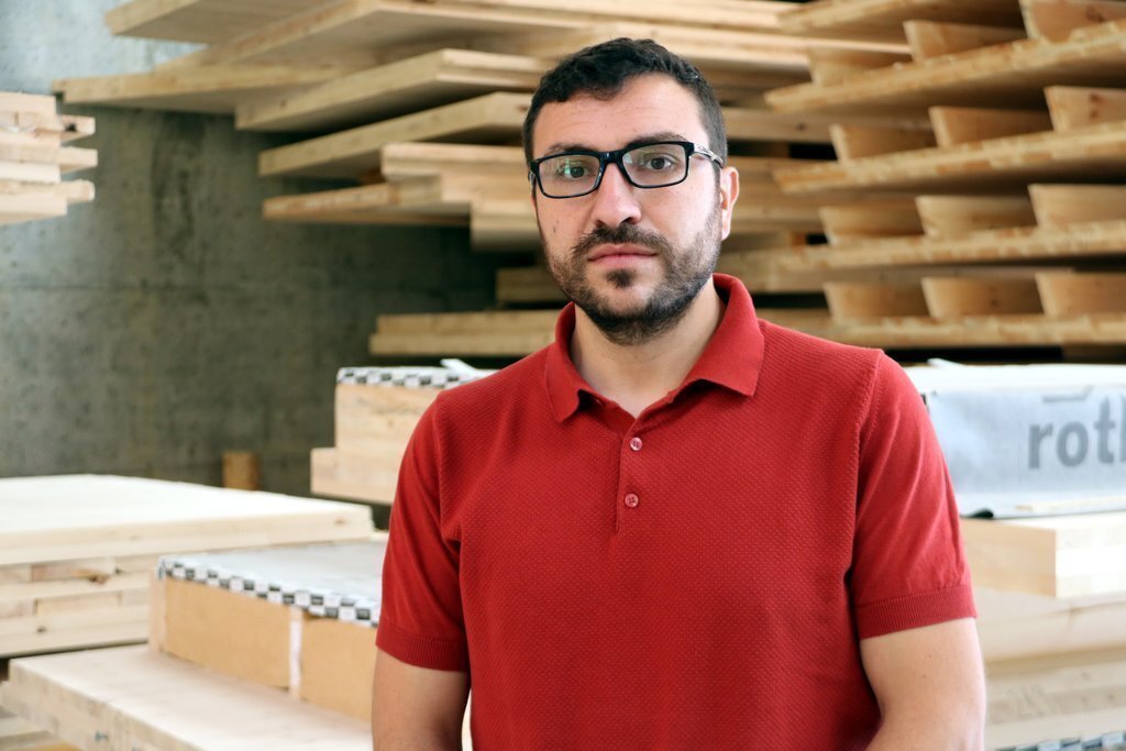 Pla mig de Sergi Sebastia, responsable comercial i de màrqueting de Fustes Sebastia. Imatge del 23 de juny del 2021. (Horitzontal)