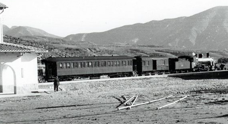 Estació de tren la pobla de segur als seus origens