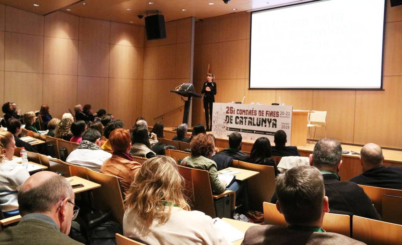 Pla general de la conferència inaugura del 26è Congrés de Fires de Catalunya que s'ha celebrat a Sabadell el 20 de novembre de 2019. (Horitzontal)