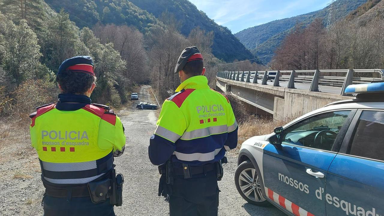 Vehicle accidentat N-145 2