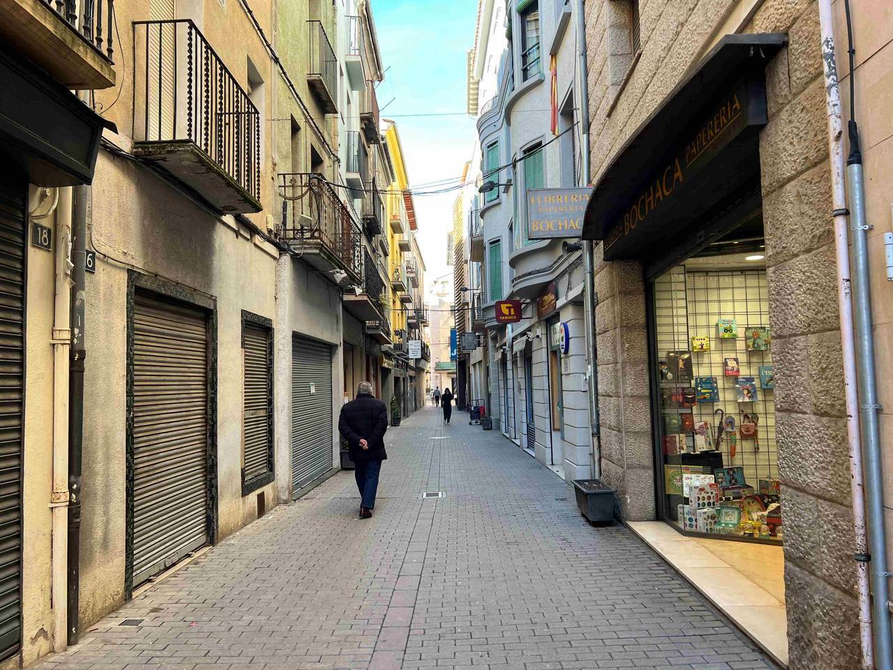 Tremp carrer comercial 3