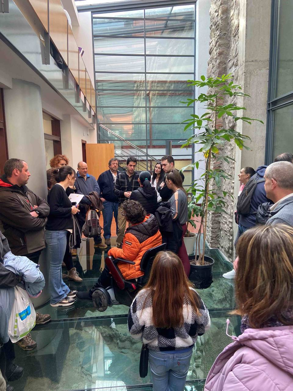 Integra Pirineus visita a l'Ajuntament de la Seu 1
