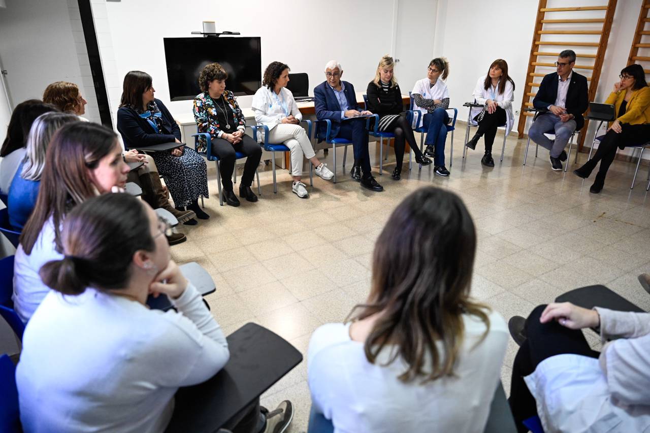 El conseller de Salut reunit amb professionals del CAP Flix | Autor: Departament de Salut