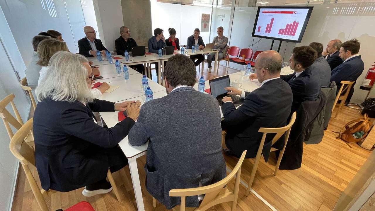 Aeroport la Seu planificació nous angars 1