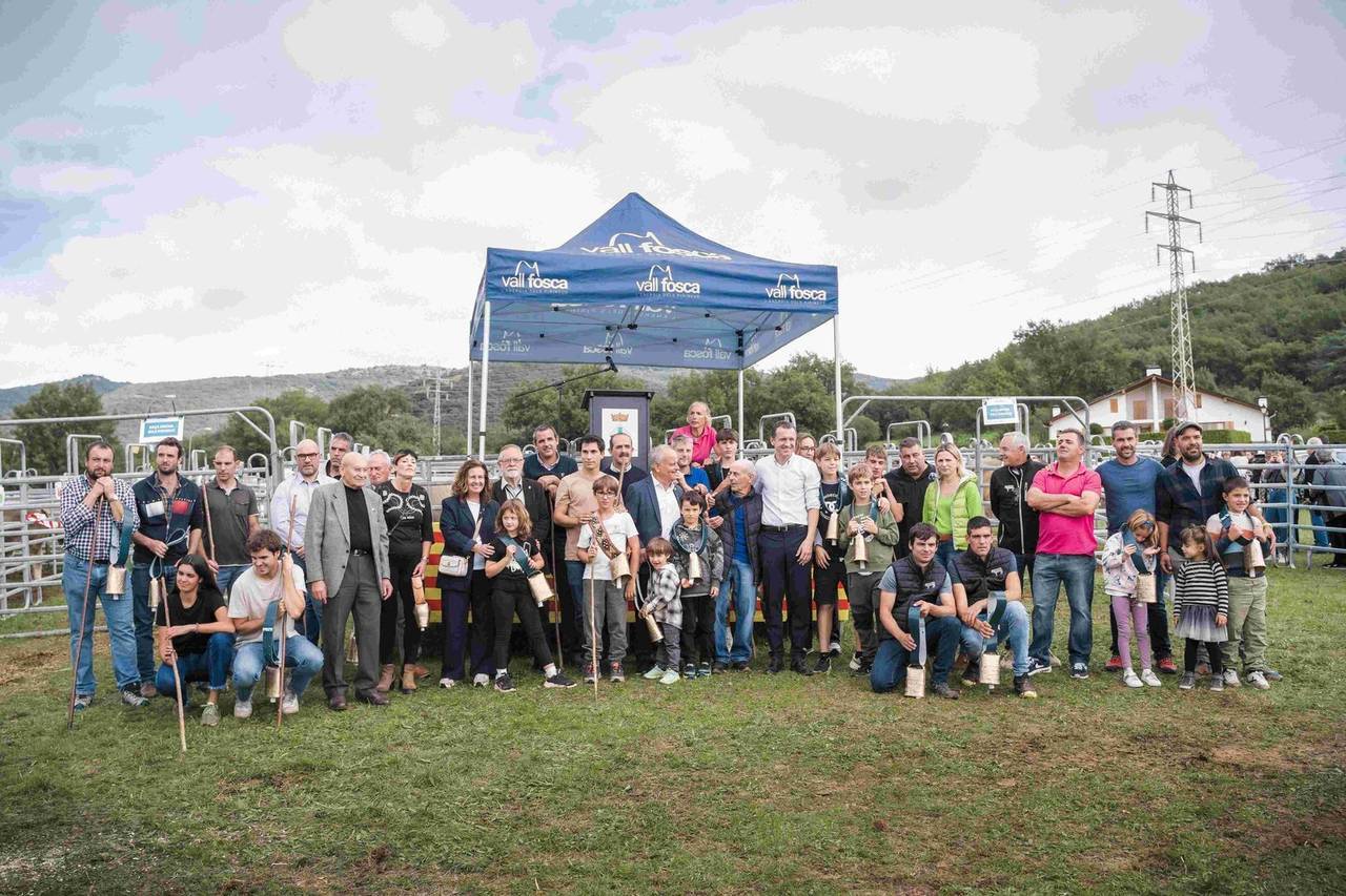 RAMADERS PARTICIPANTS VACA BRUNA ALTRES RACES I OVELLES
