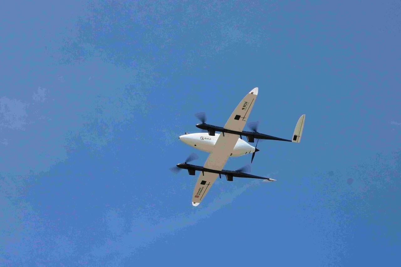 Dron salut 2