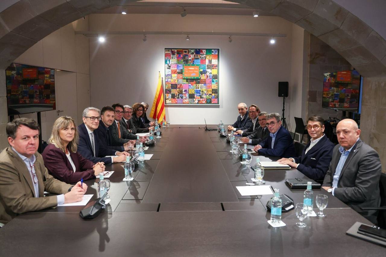 Càmpings govern reunió