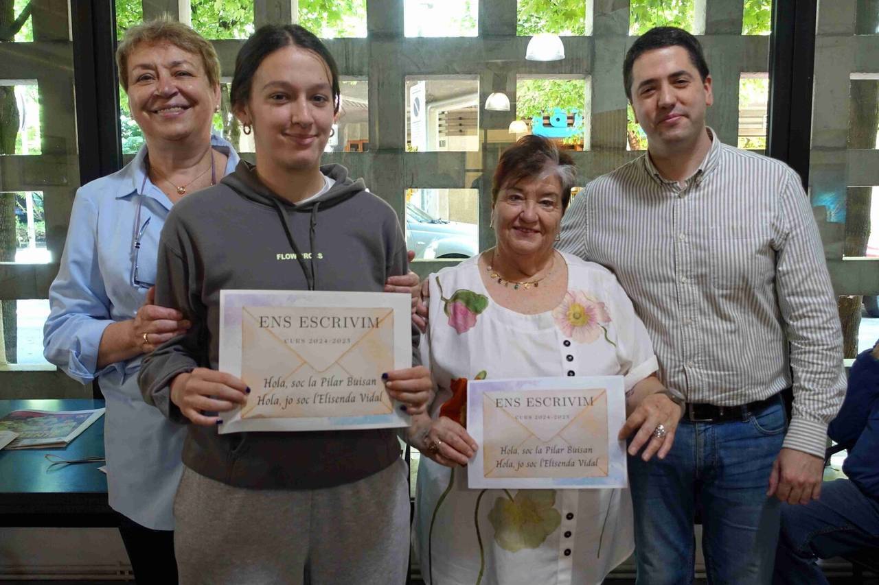 ens escrivim 4