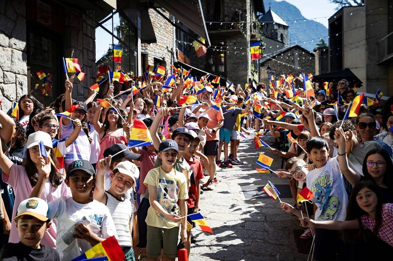 Bisbe Serrano jurament constitució andorrana 8