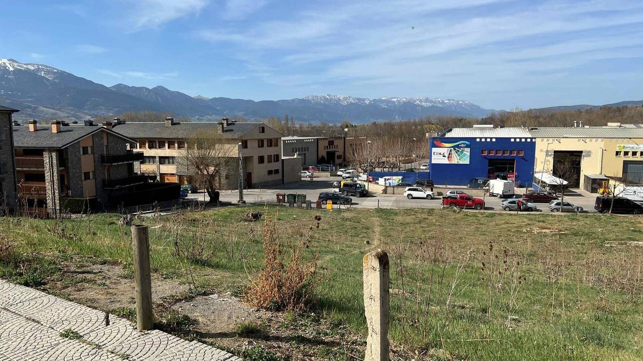 Arxiu Comarcal de Cerdanya terrenys