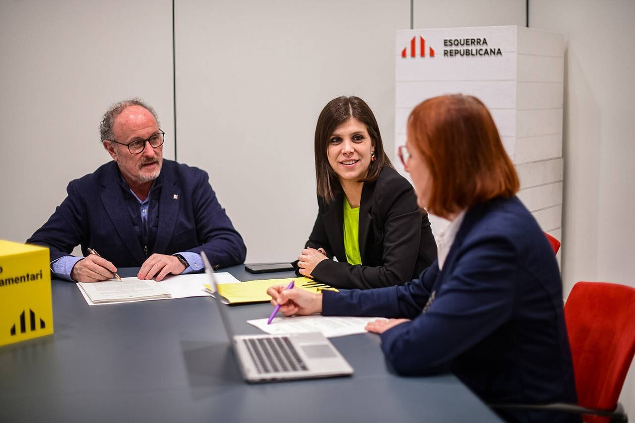 El diputat Pepe Vidal durant una reunió de treball