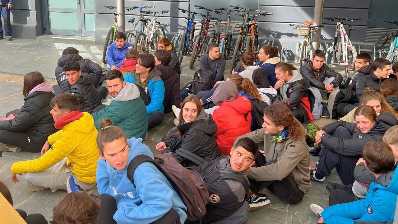 Protesta estudiants INEFC Pirineus 5