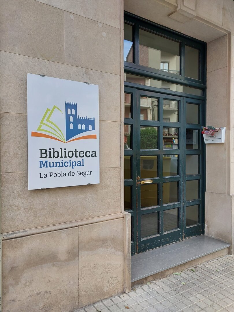 biblioteca-porta-2