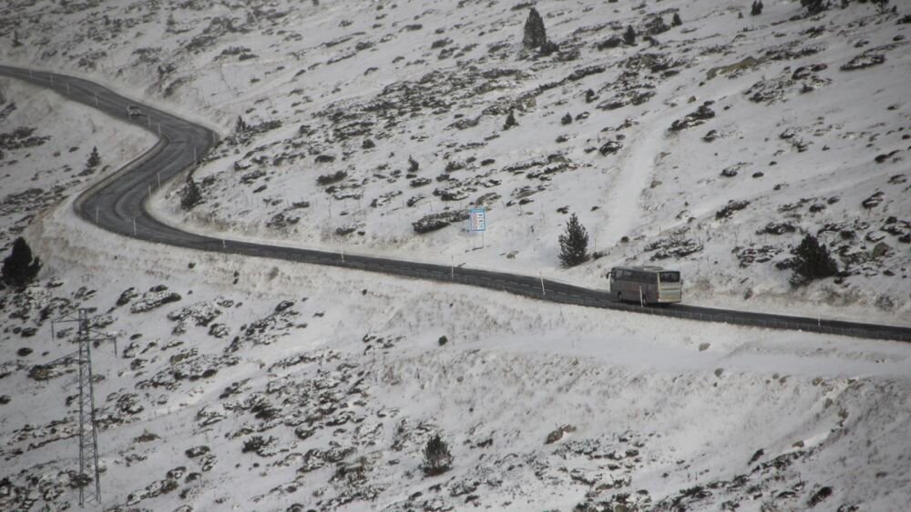 carretera-entre-franca-i-andorra-al-pas-de-la-casa_4_1000x563