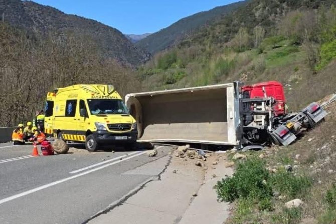 accident camió N-145 2