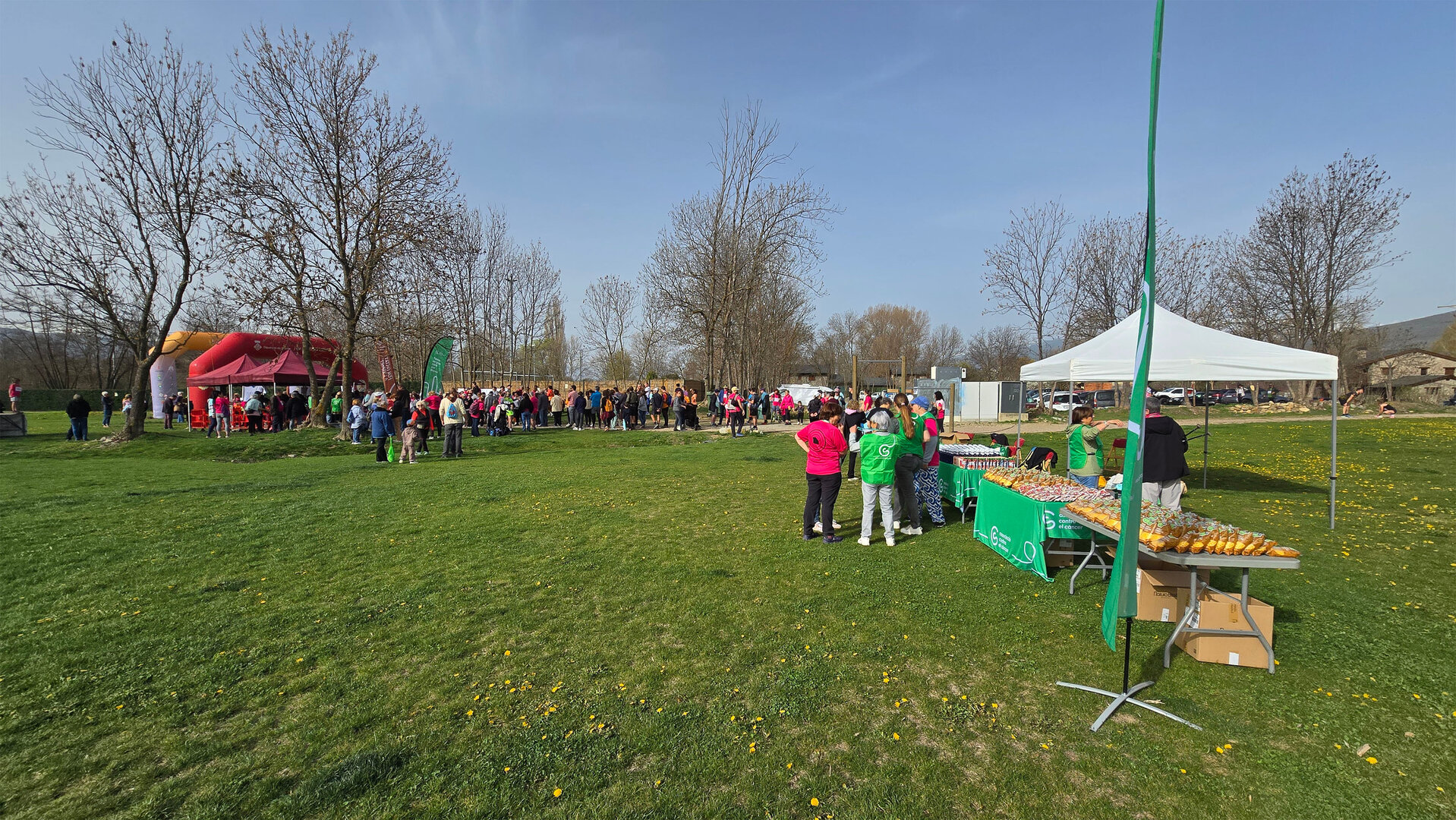 L'activitat va sortir i acabar al parc de Sant Guillem / Ajuntament de Llívia.