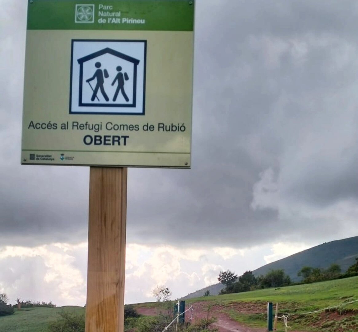 Refugi de Comes de Rubió Obert 3