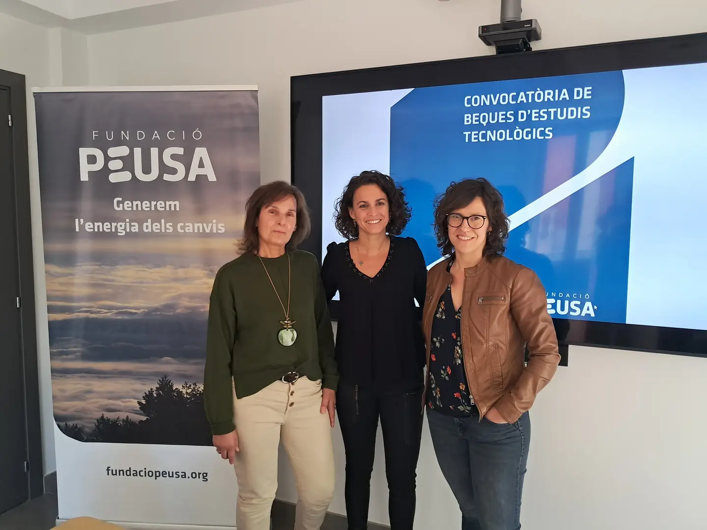 convocatoria-beques-tecnologiques.jpg