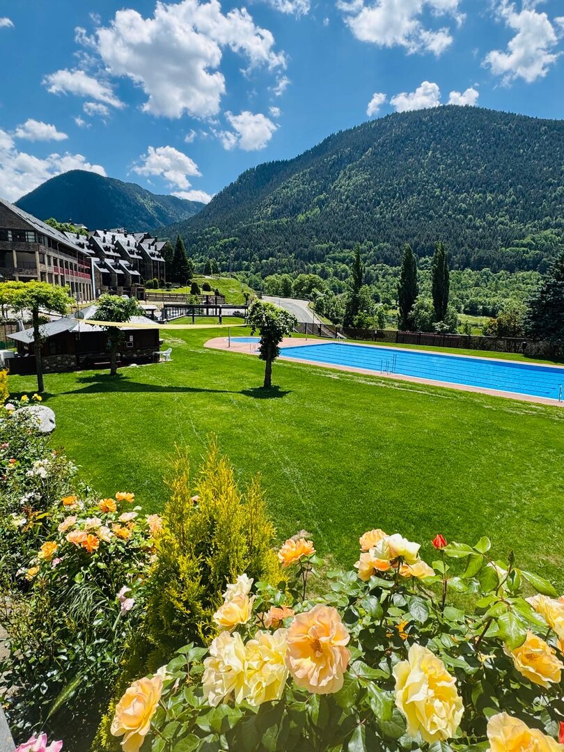Piscina-Verticau